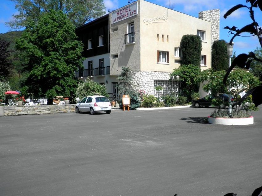 מלון קוויאן La Pierre Lys מראה חיצוני תמונה